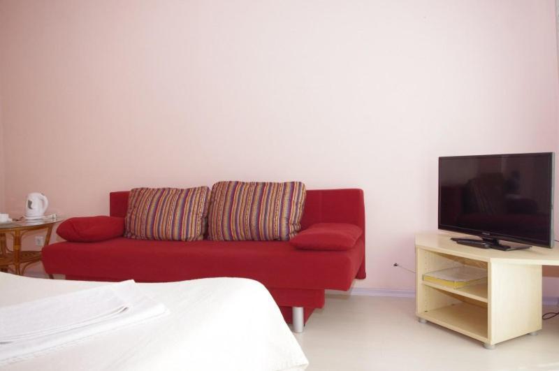 Europe Guesthouse Нарва Экстерьер фото