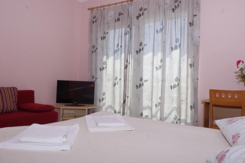 Europe Guesthouse Нарва Экстерьер фото